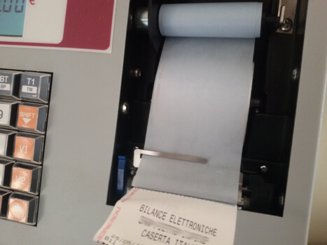 Professionelle elektronische Tischwaage mit Klebebeleg Professionelle elektronische Tischwaage mit Klebebeleg